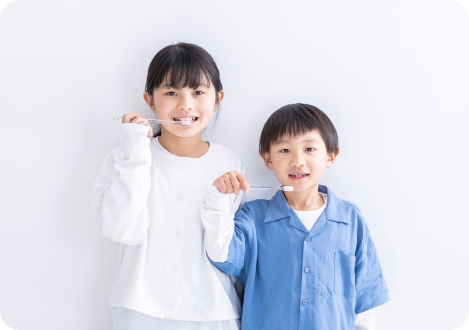 子どもの歯磨き写真